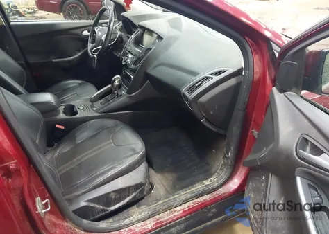 2013 Ford Focus Titanium из США, поврежденный, VIN 1FADP3N2XDL113618